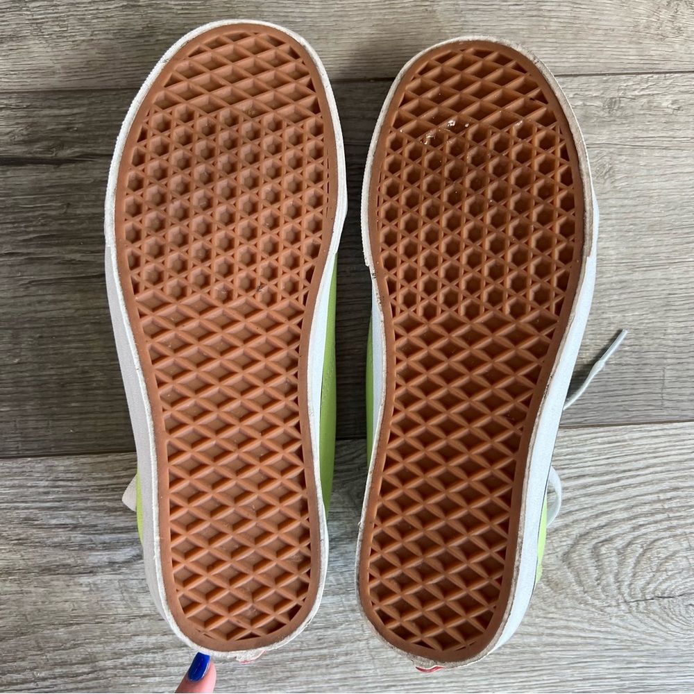 Vans Sharp Green Old Skool Classic Skate Shoes - Picture 11 of 14